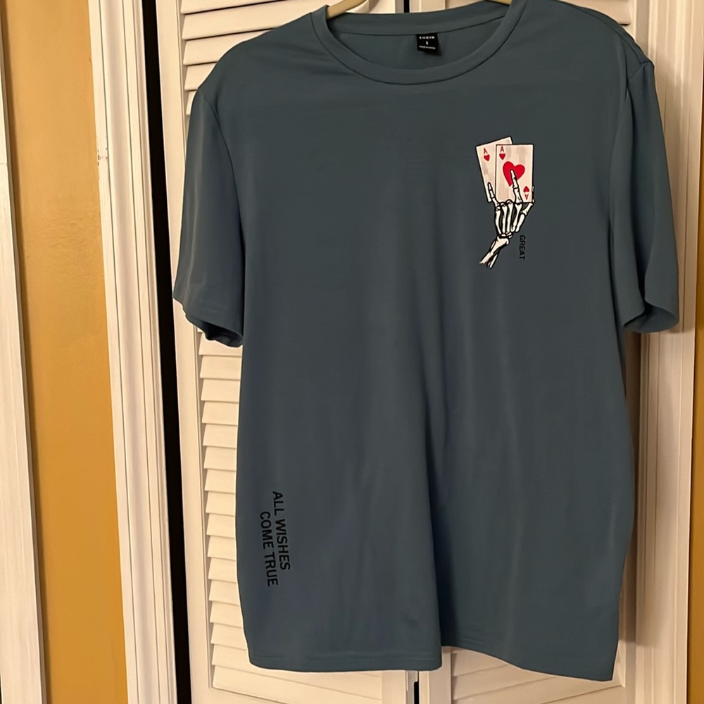 Blue t-shirt with saying All wishes come true